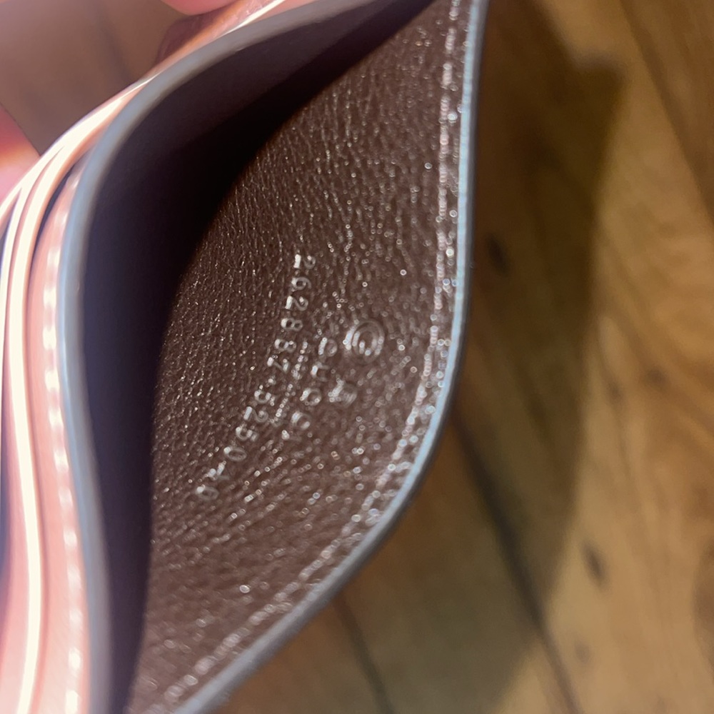 Brand New Gucci Micro Guccissima Soft Pink Leather
Card Case - Picture 5 of 5
